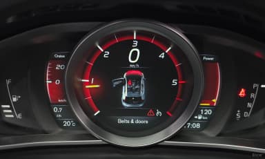 V40
