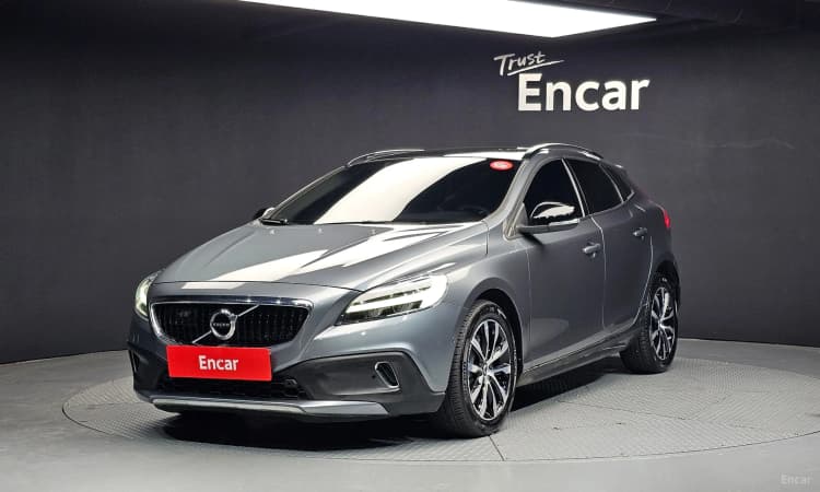 V40 Cross Country