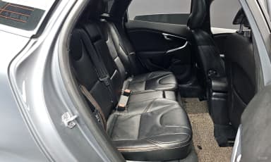 V40 Cross Country