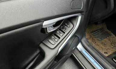 V40 Cross Country