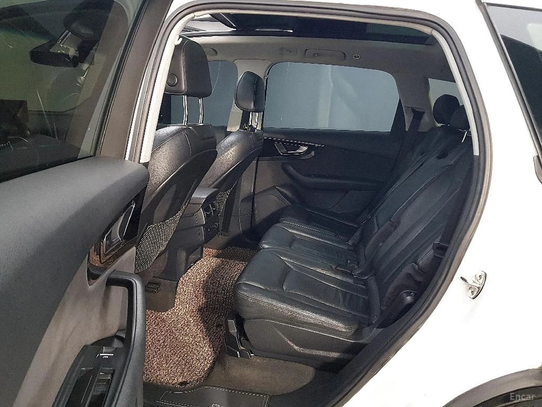 Q7 (4M)