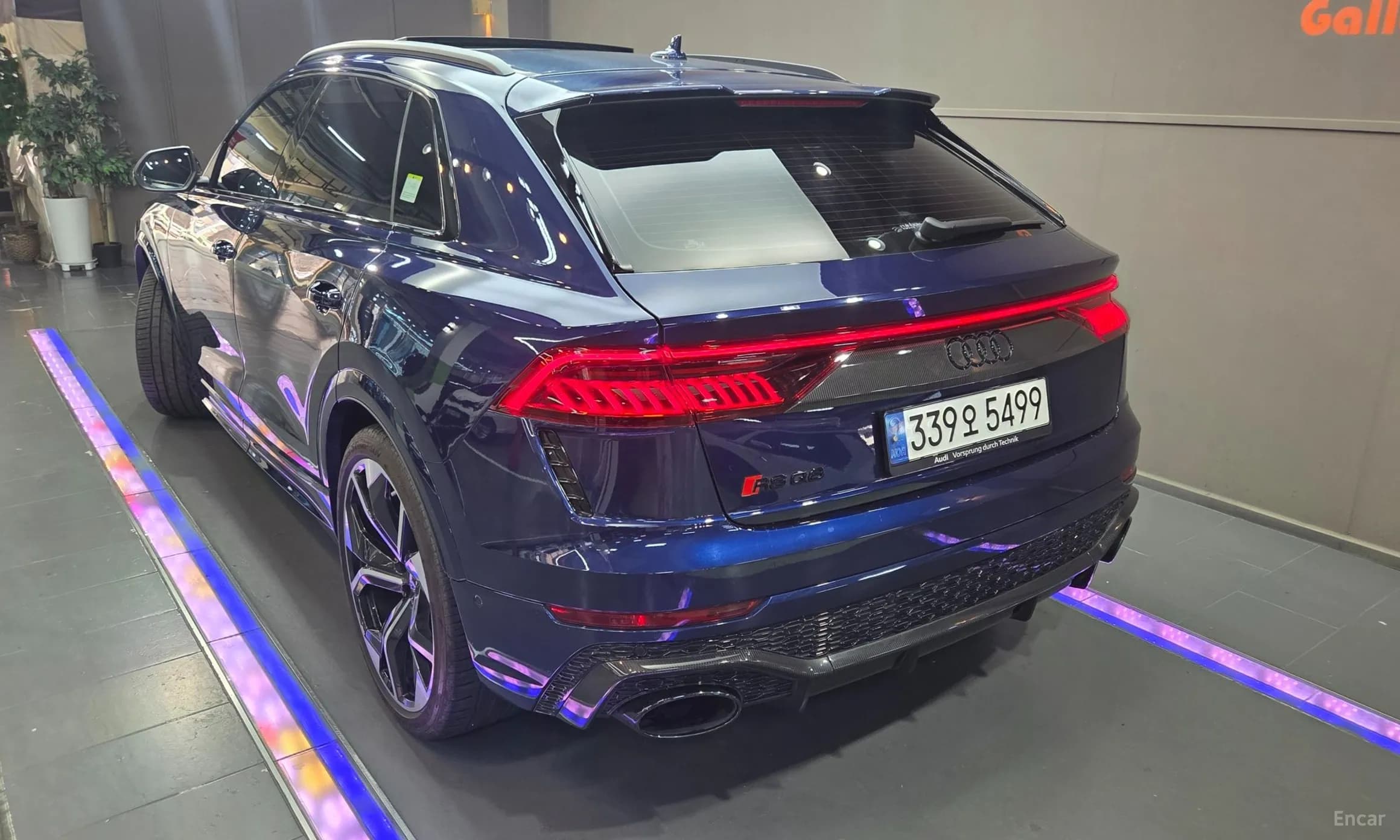RSQ8 (4M)