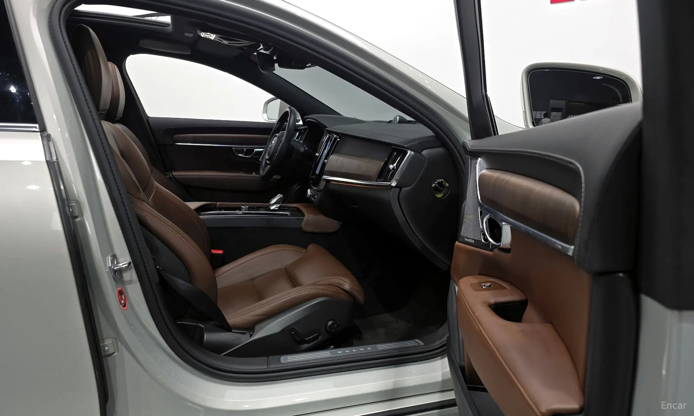 S90