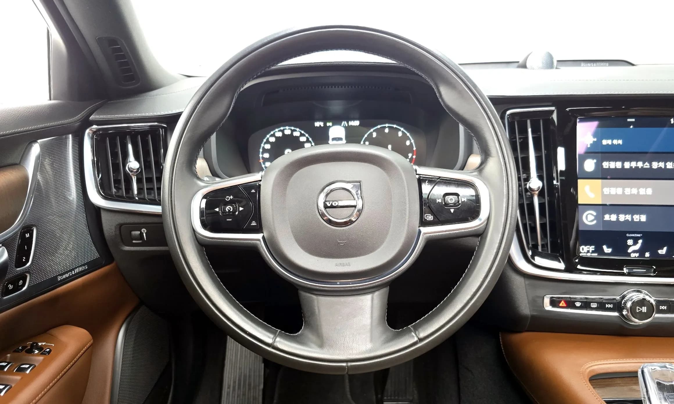 S90