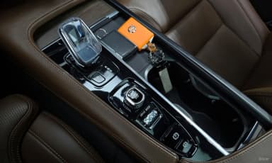 S90
