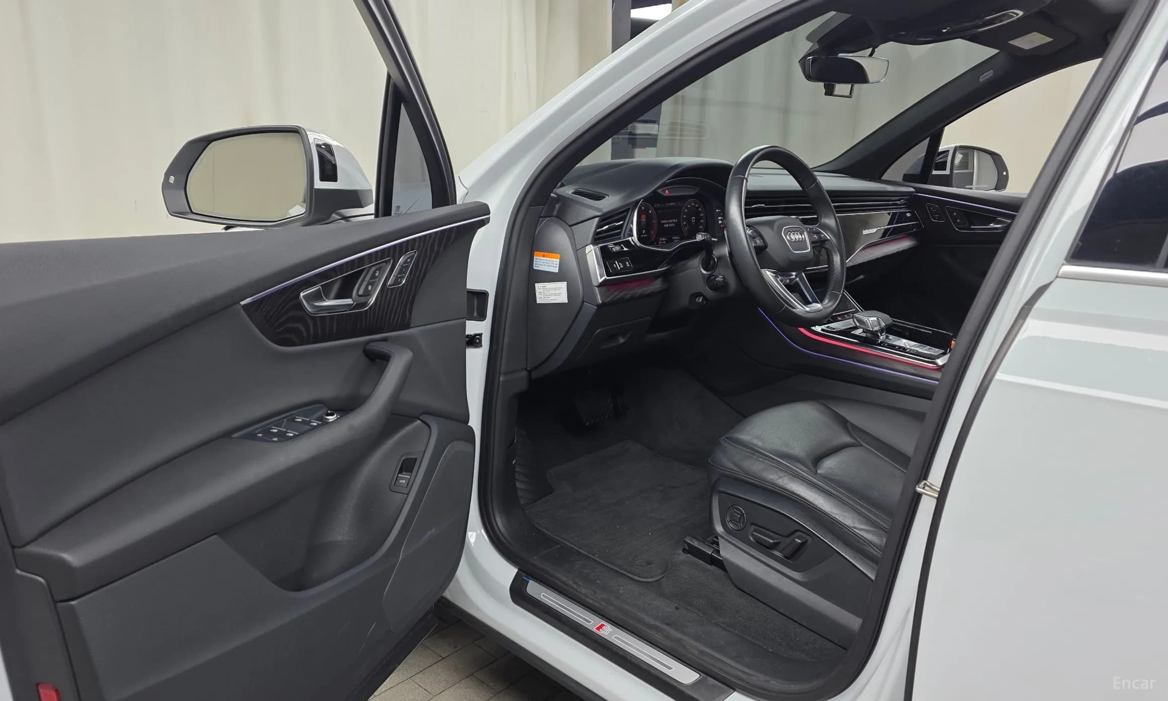 Q7 (4M)
