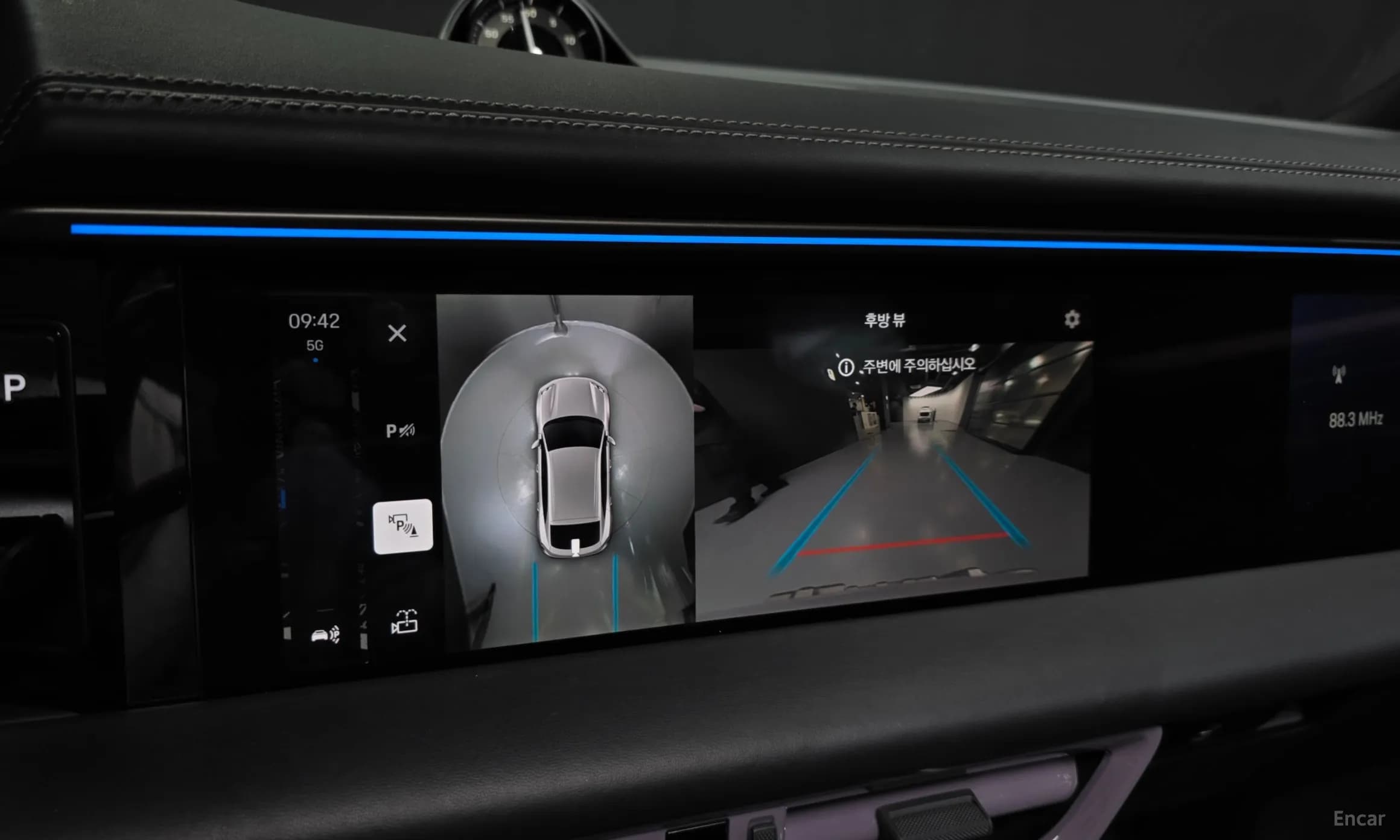 Macan EV