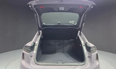 Macan EV