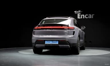 Macan EV