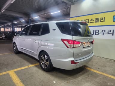 Korando Turismo