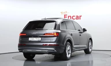 Q7 (4M)