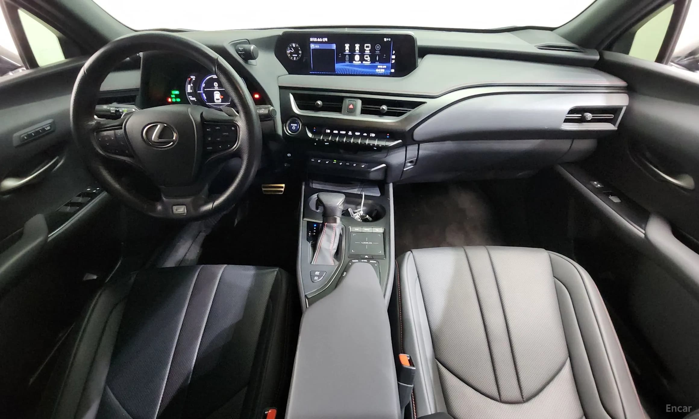 UX250h