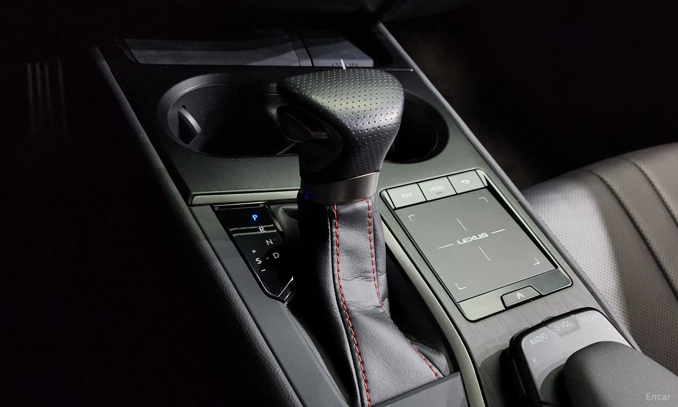UX250h