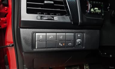 Rexton Sports Khan