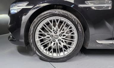 G90