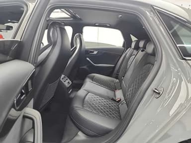 S4 (B9)