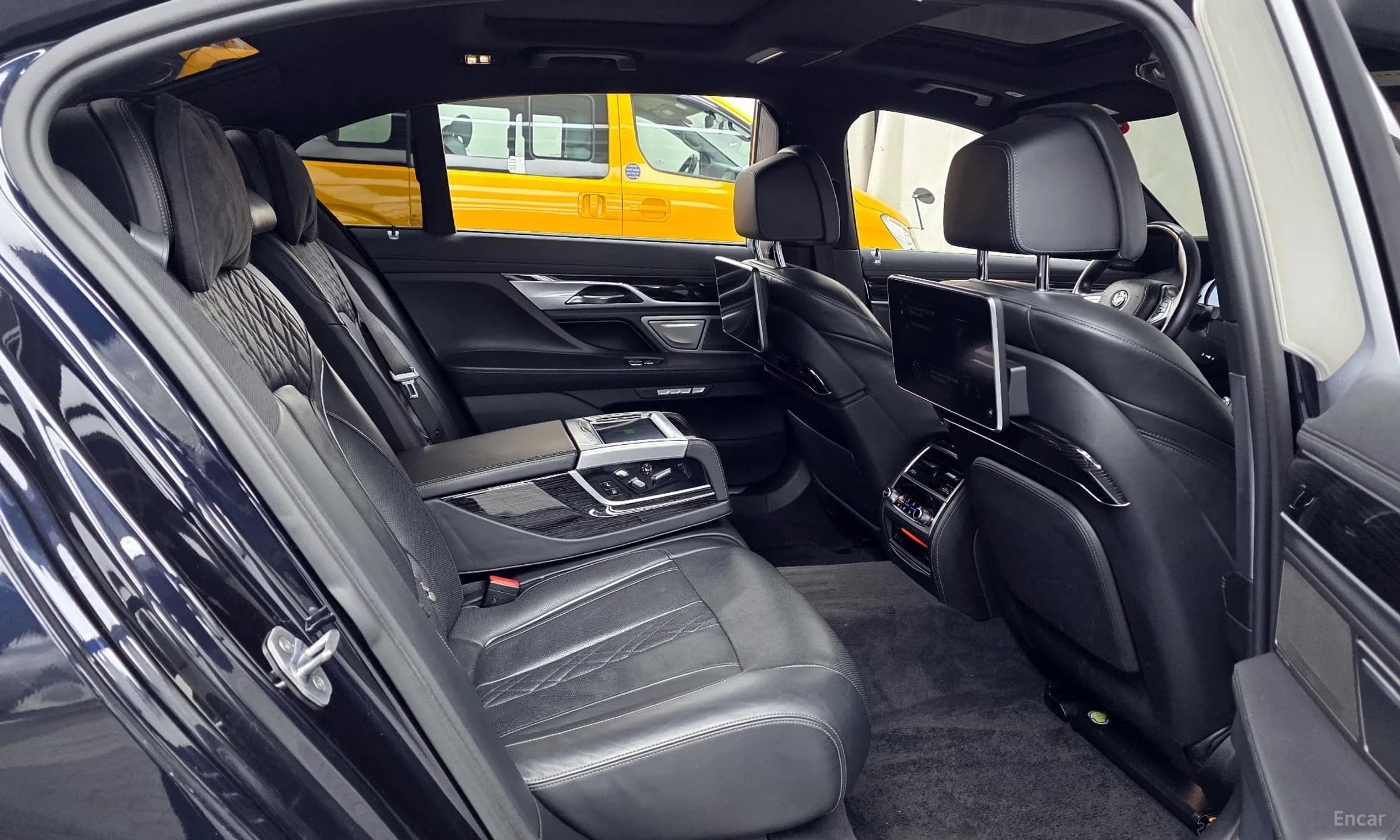 7 Series (G11)