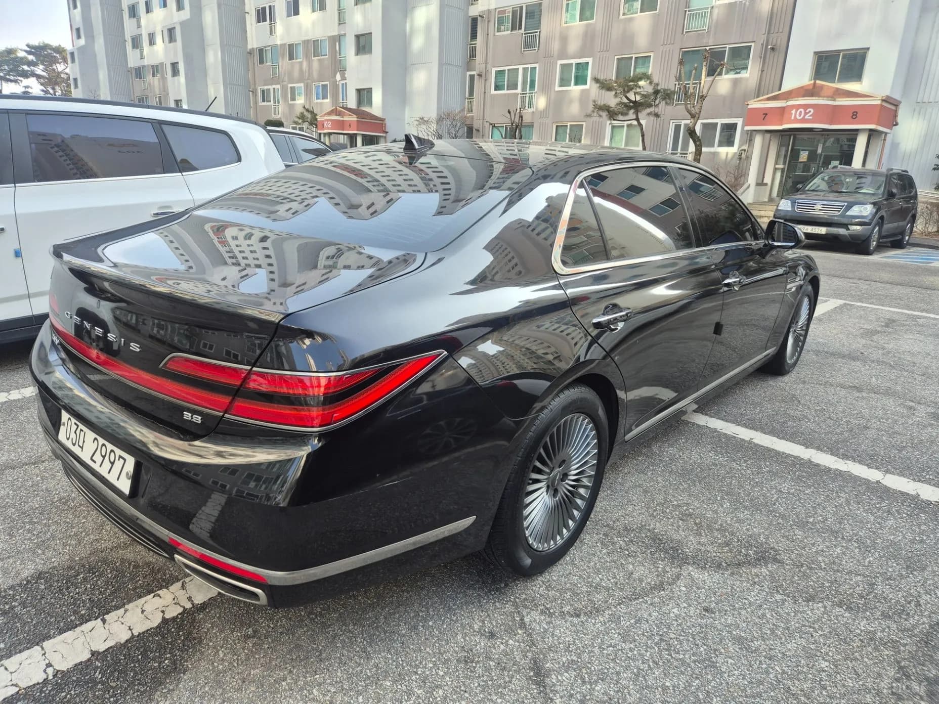 G90