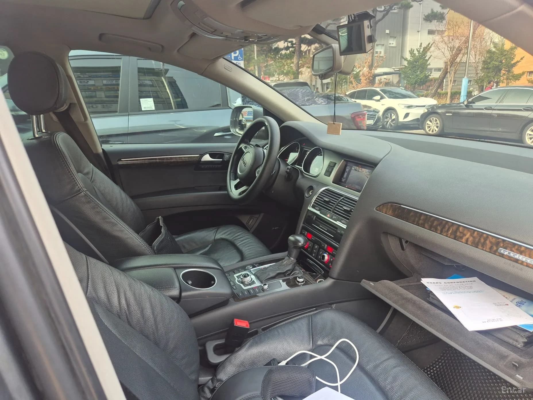 Q7