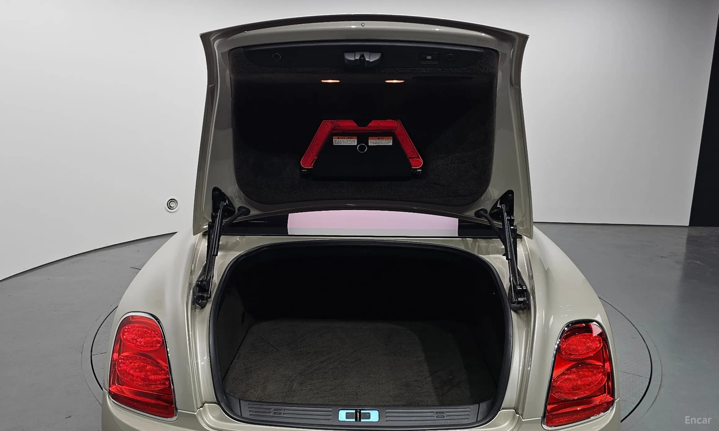 Flying Spur Gen 1