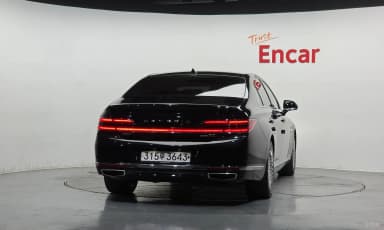 G90