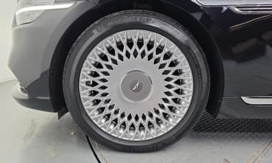 G90