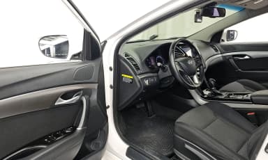 i40 saloon