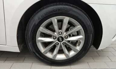 i40 saloon