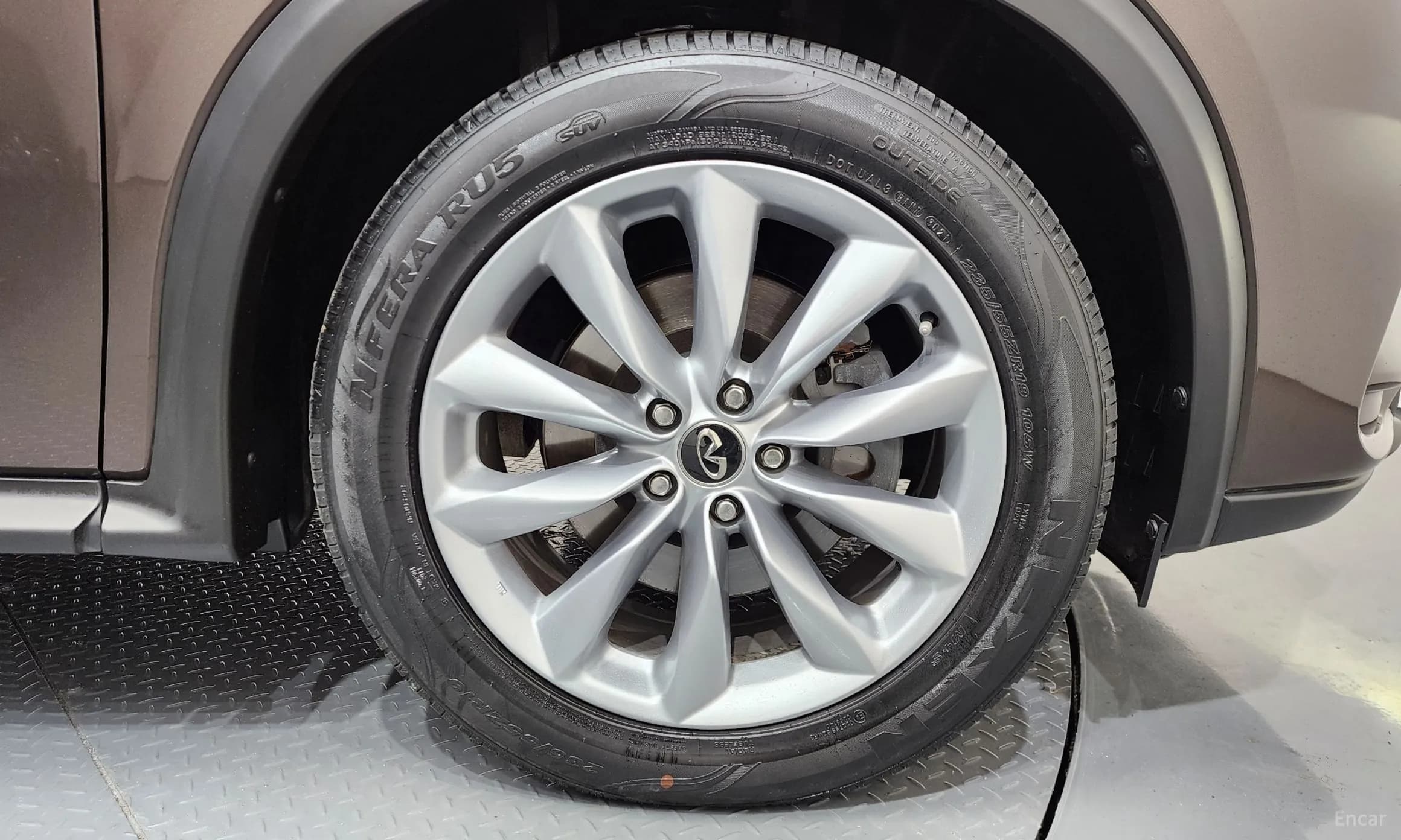 QX50 (P71A)