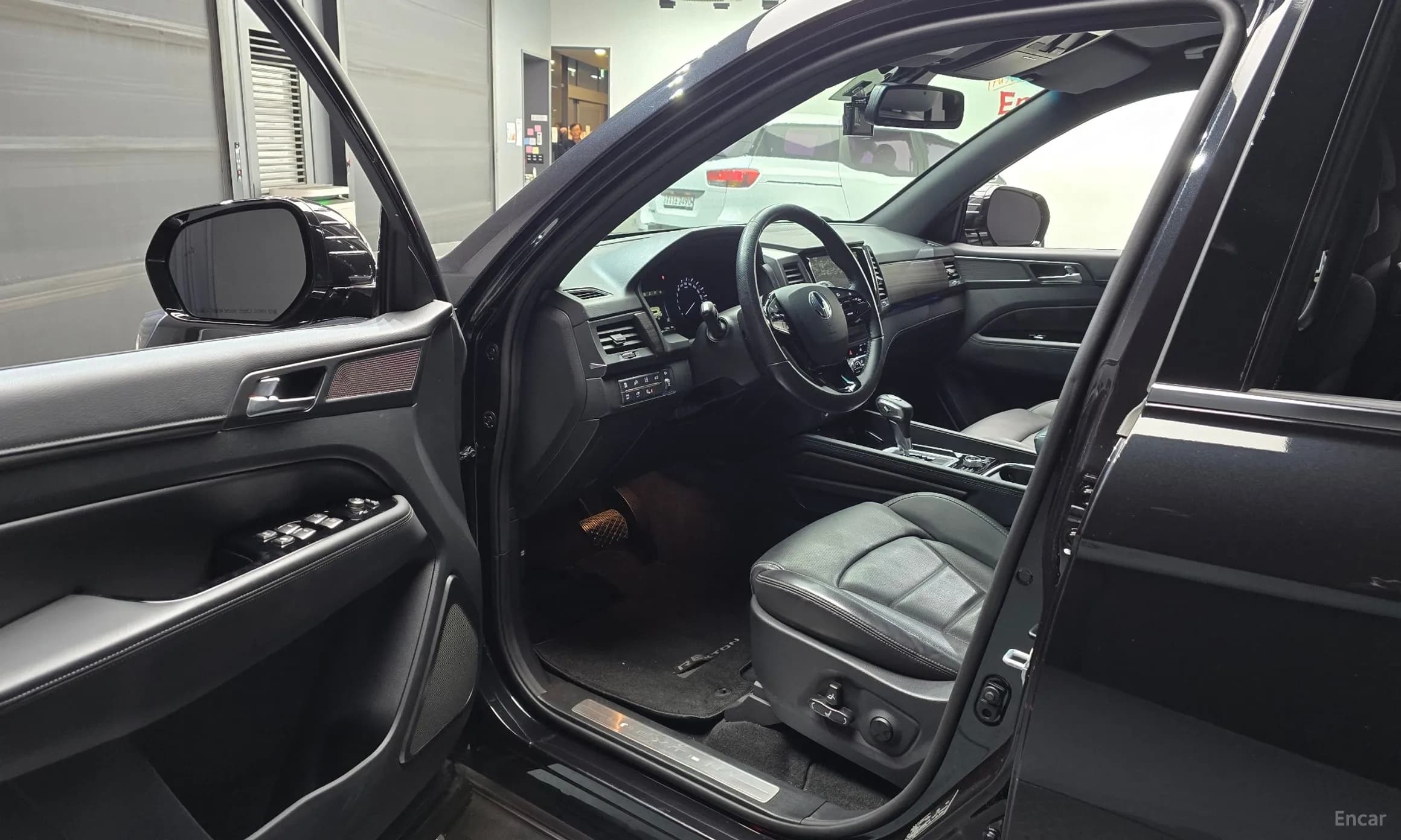 G4 Rexton