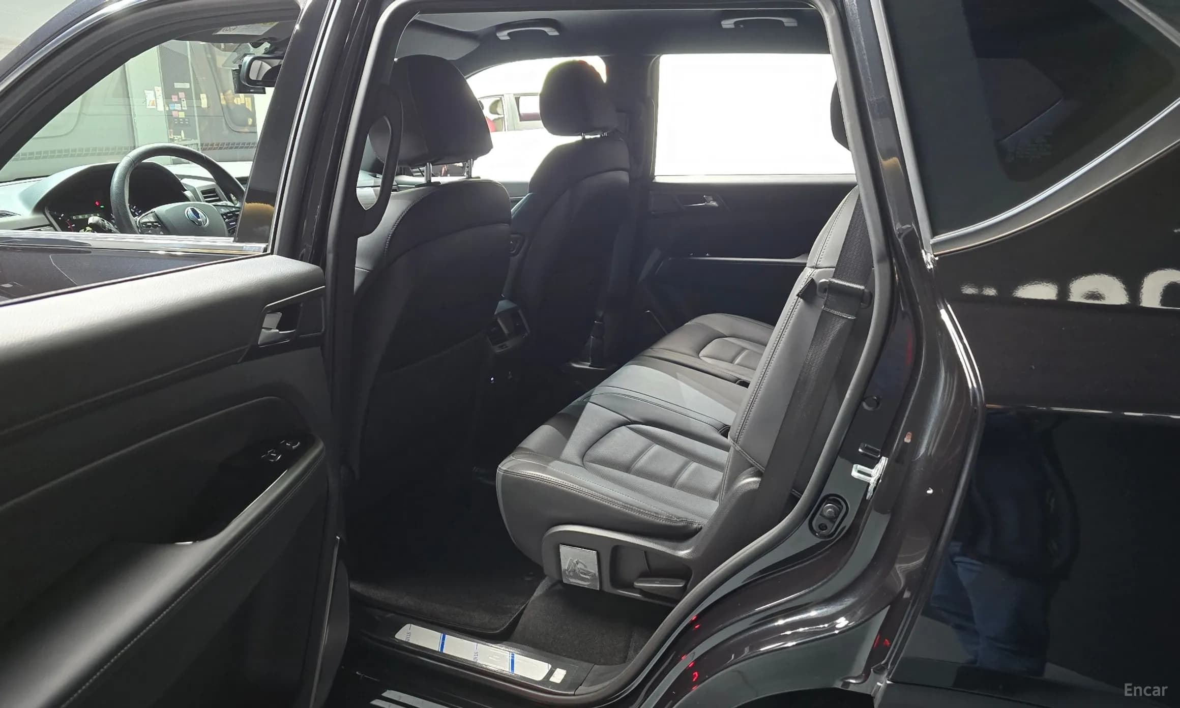 G4 Rexton