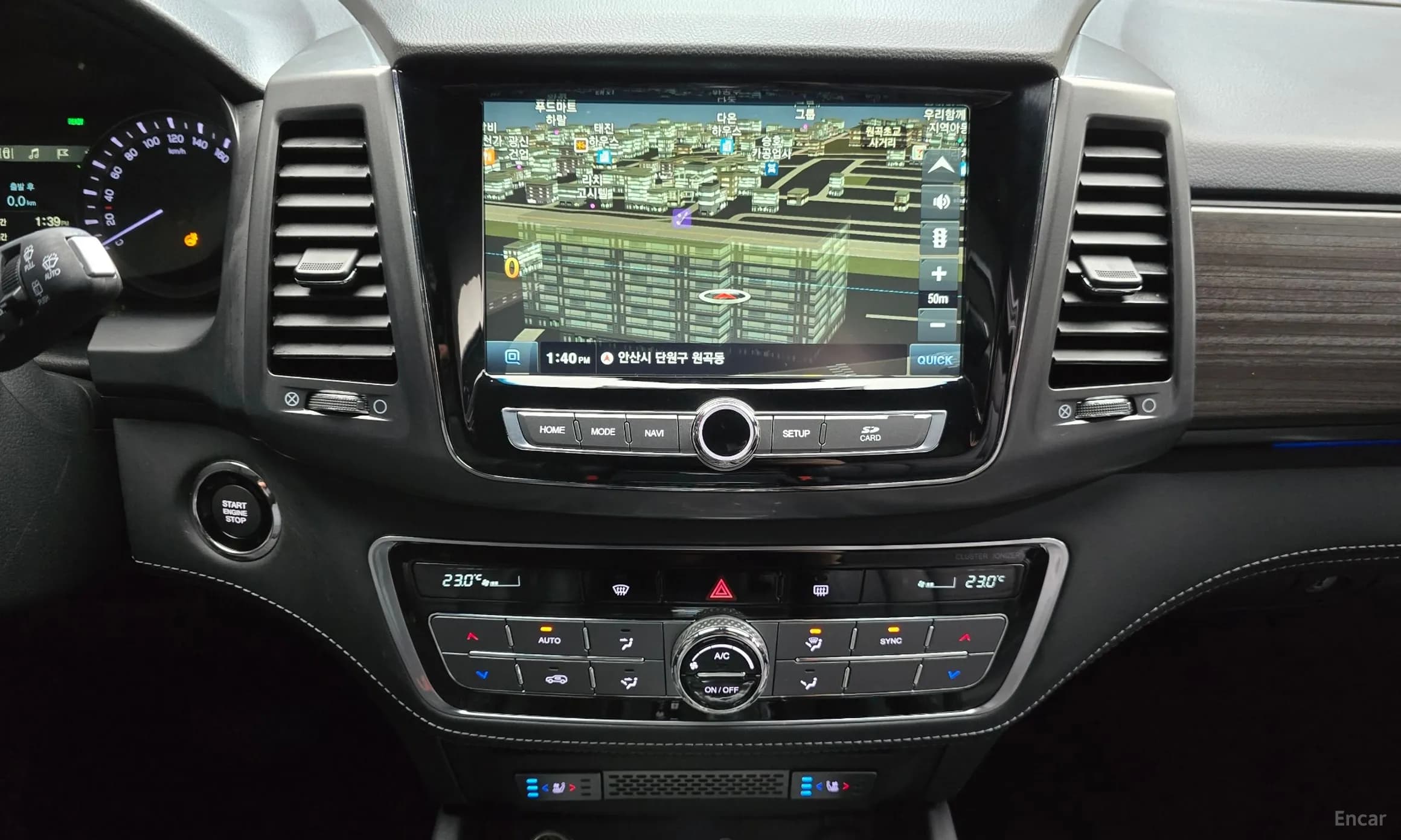G4 Rexton