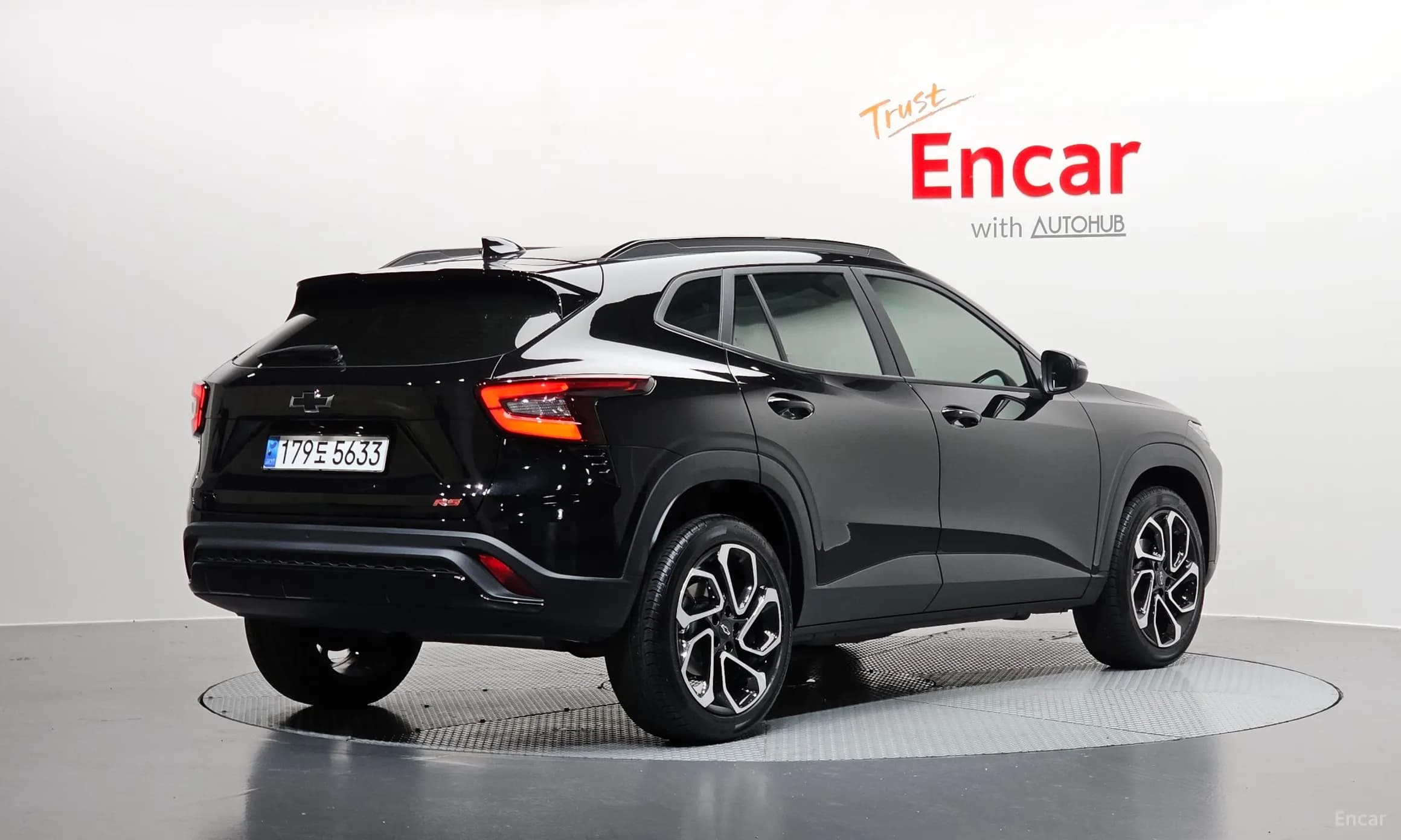Trax Crossover
