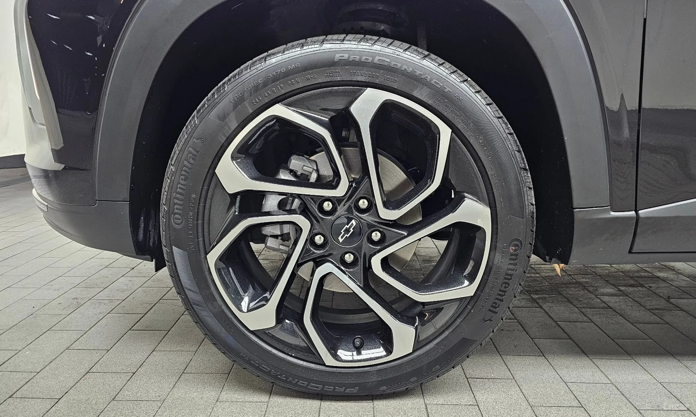 Trax Crossover