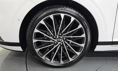 Grandeur Hybrid (GN7)