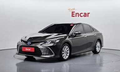 Camry (XV70)