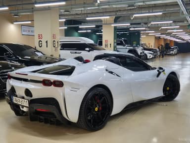 SF90 Spyder