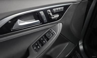 Q30