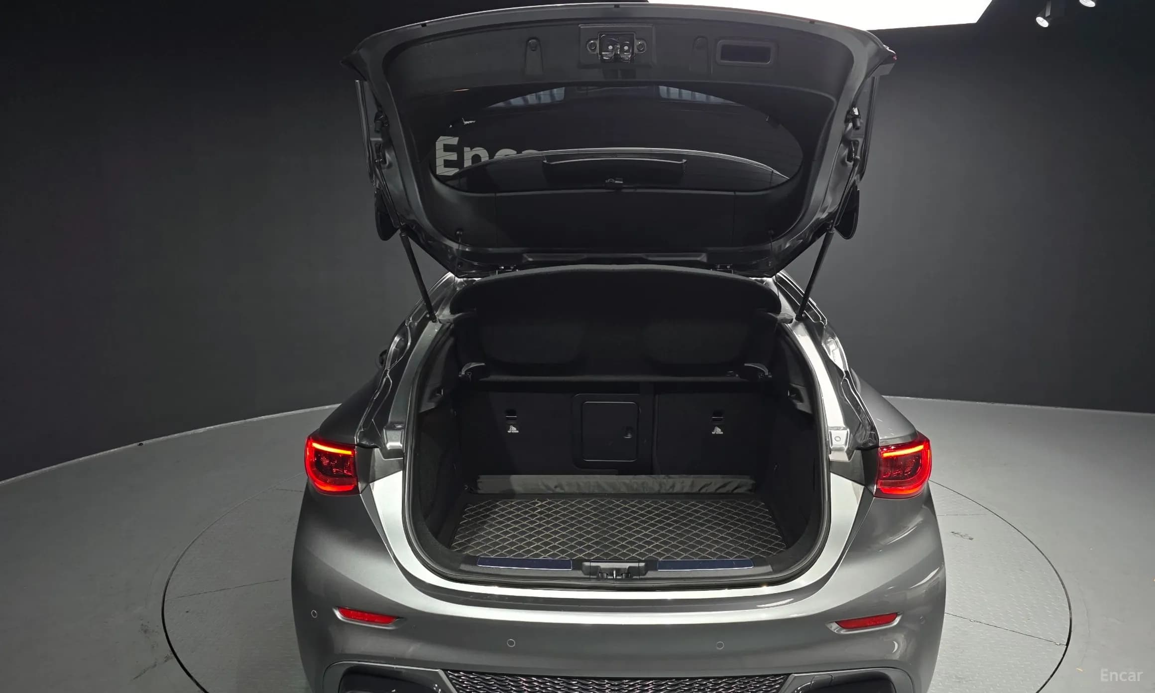 Q30