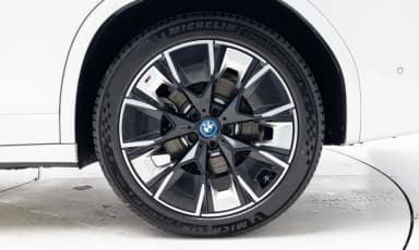 iX3