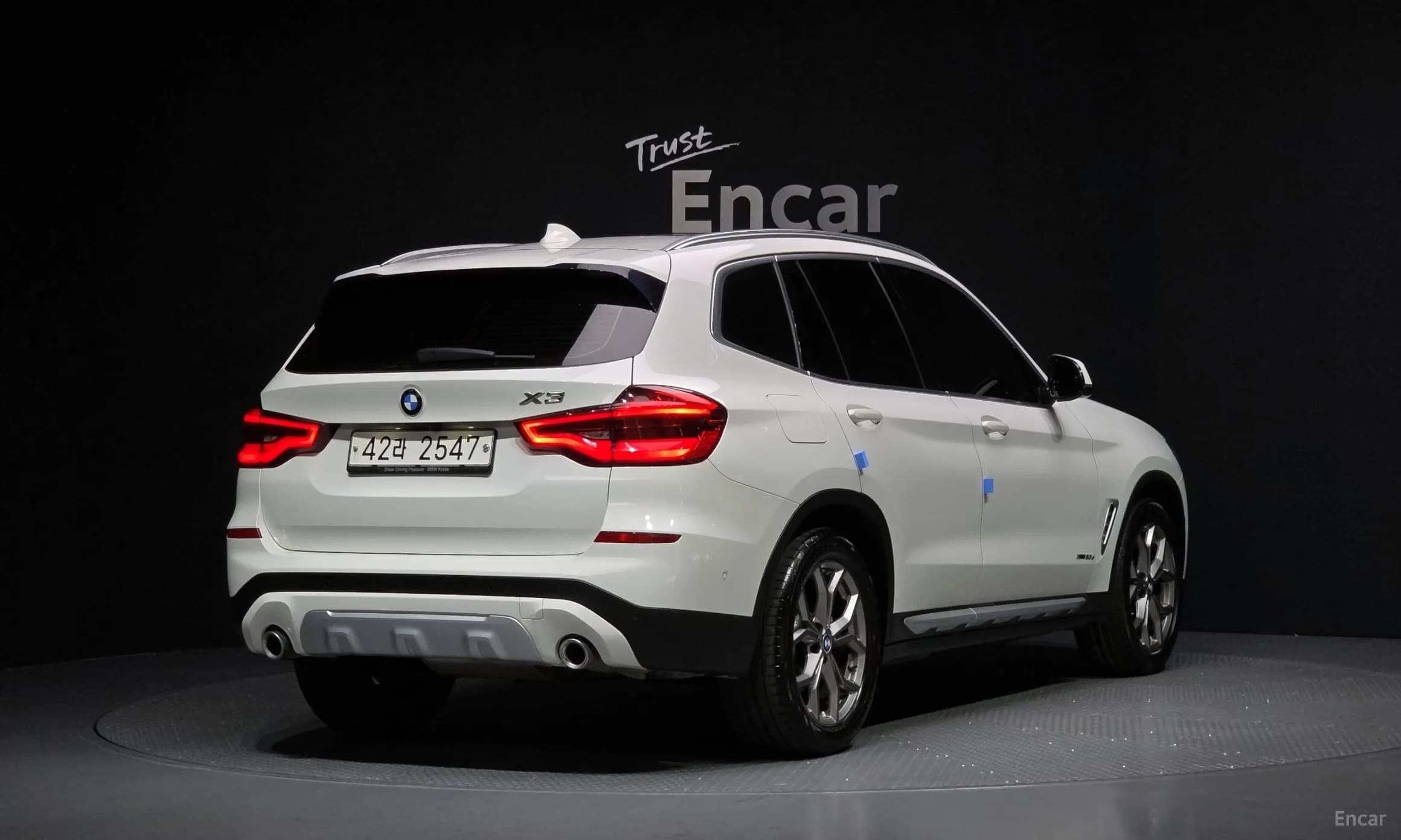 X3 (G01)