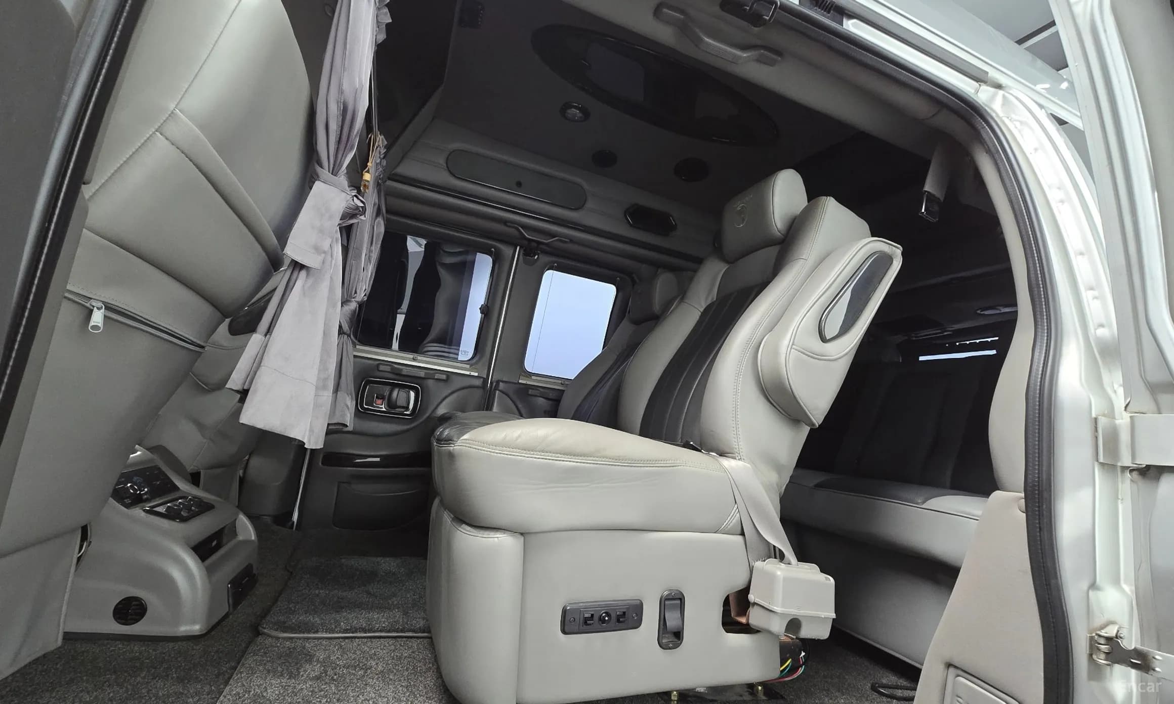 Express Van