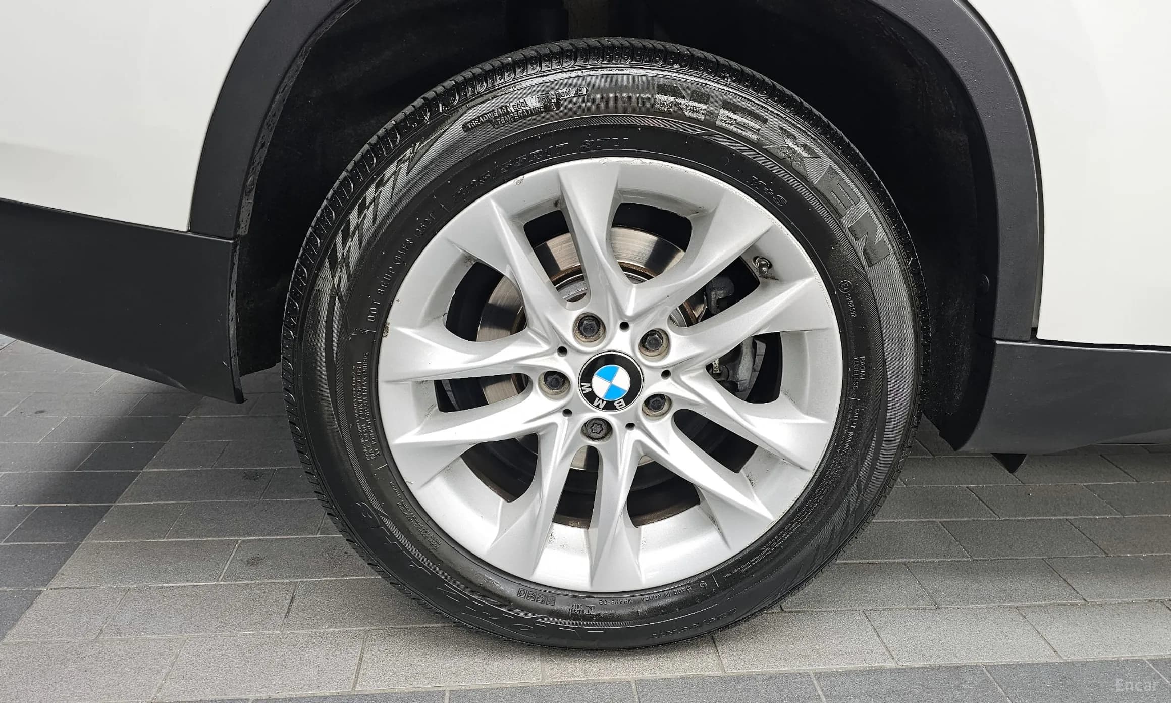 X1 (E84)