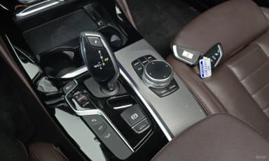 X4 (G02)