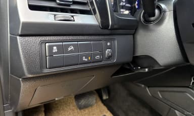 Rexton Sports Khan