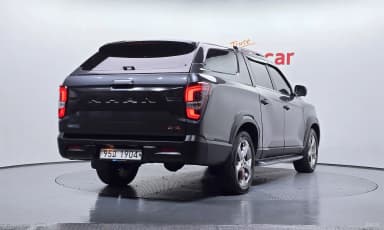 Rexton Sports Khan