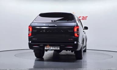 Rexton Sports Khan