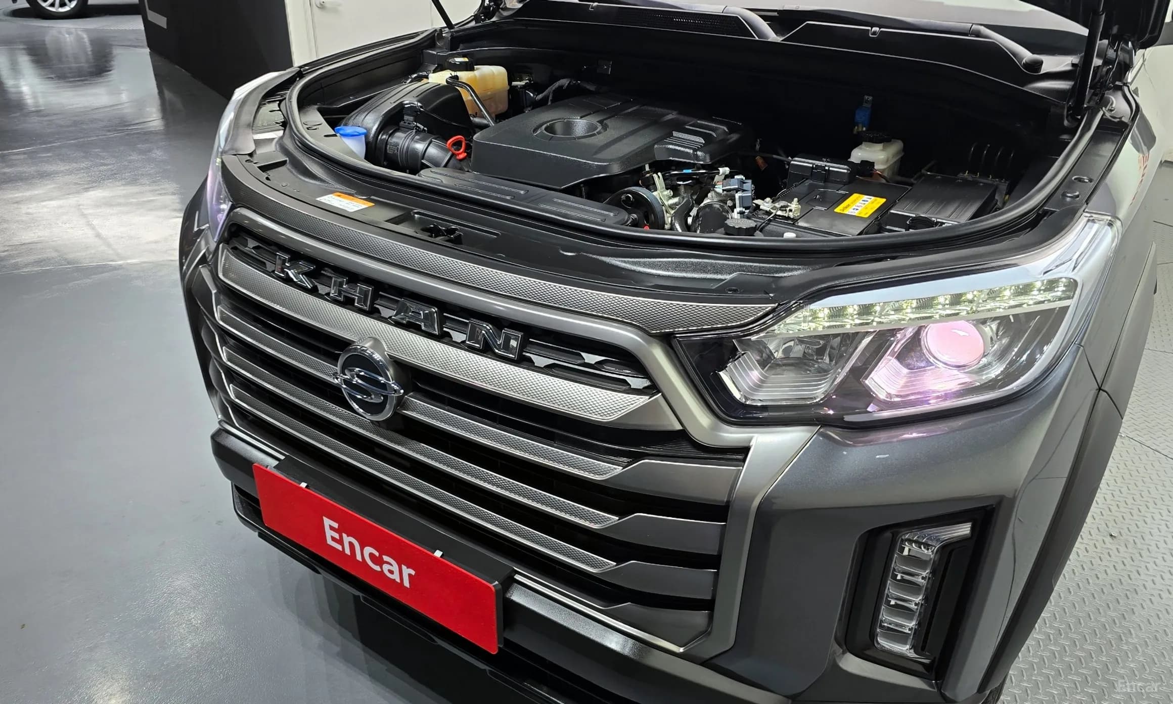 Rexton Sports Khan