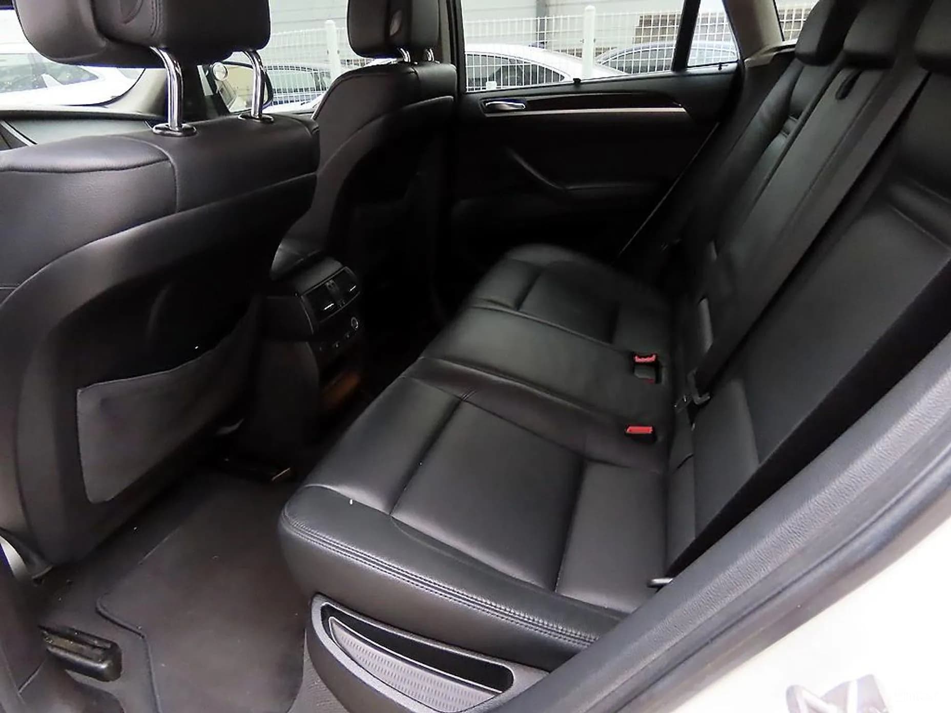X6 (E71)