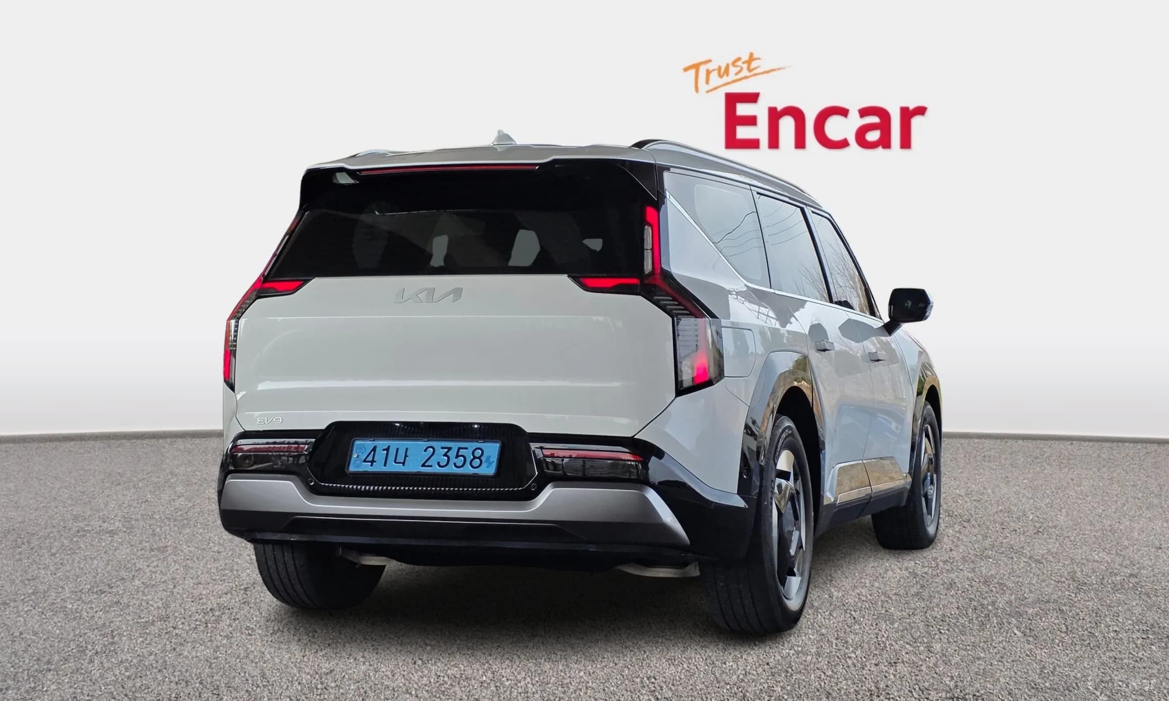 EV9